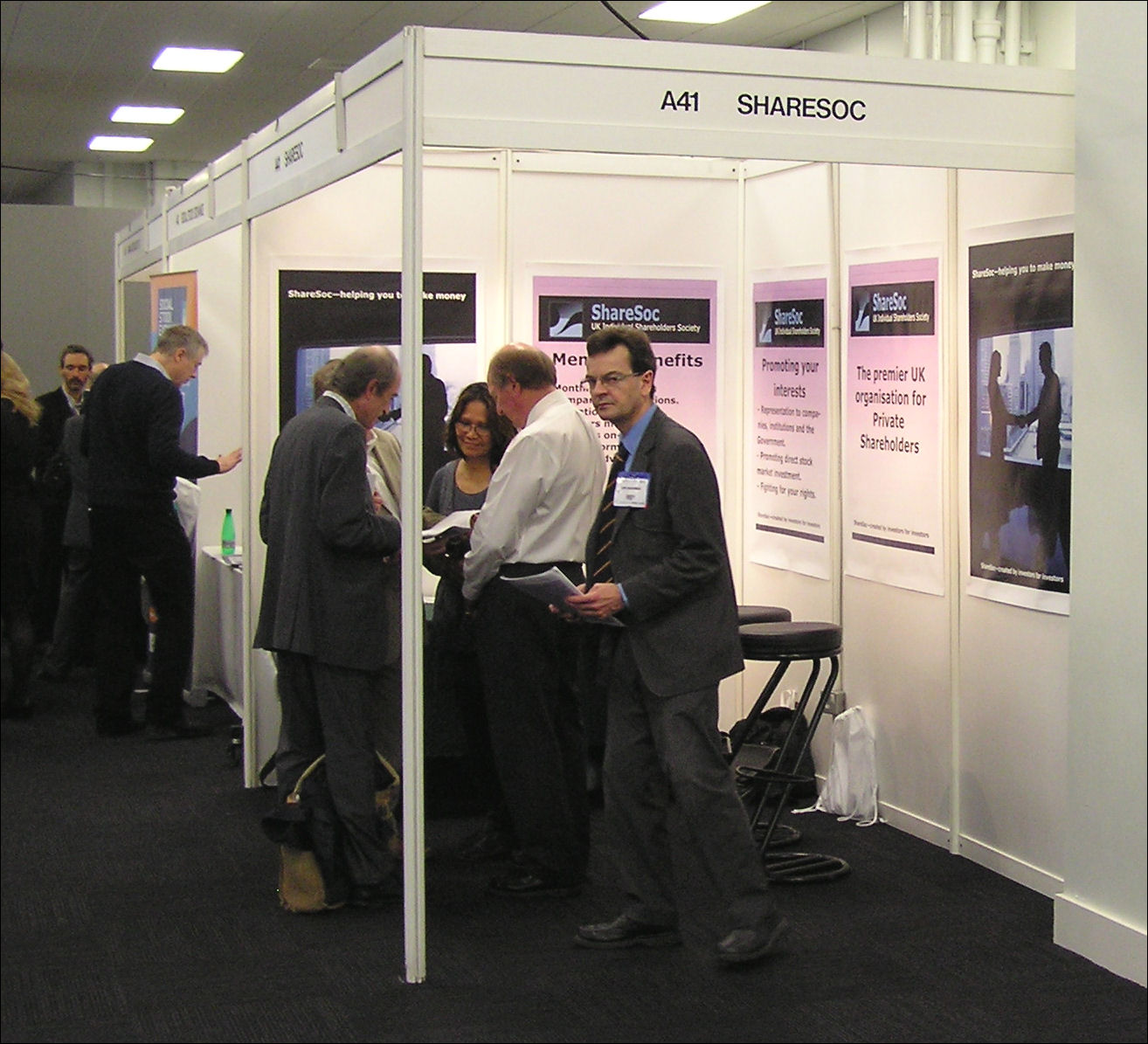 ShareSoc Stand